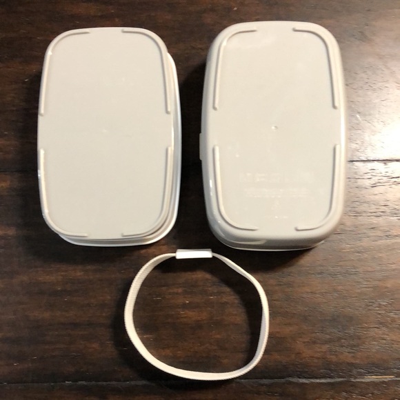 NEW - Bentgo Classic Lunch Box with Utensils - Picture 7 of 8